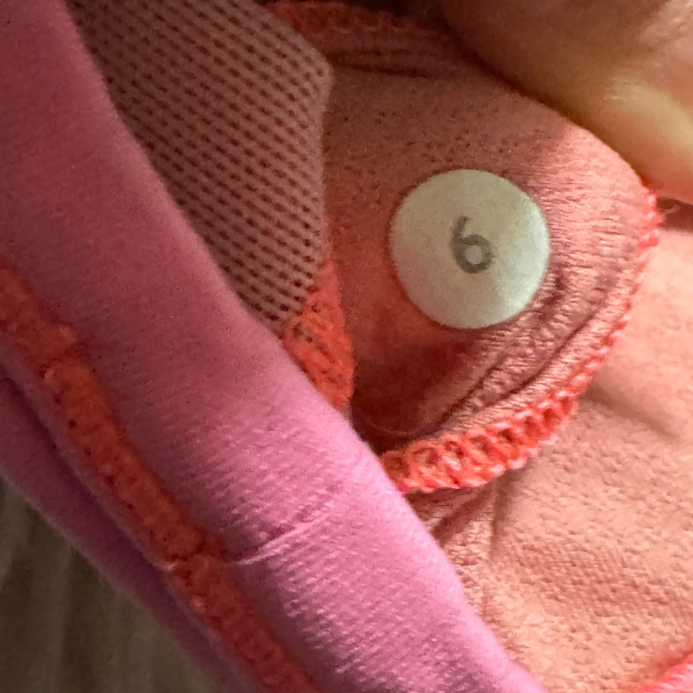 Lululemon Free to be wild bra size 6 lightly padded miami pink - Picture 8 of 9